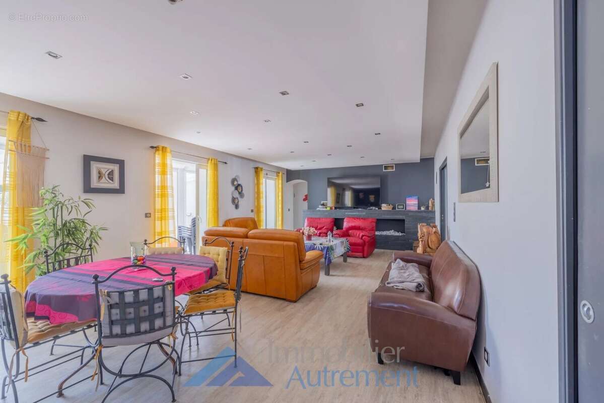 Maison à CARRY-LE-ROUET