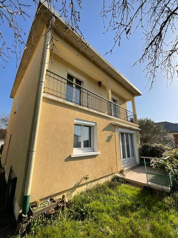 Photo 2 - Maison à SAINT-DOULCHARD