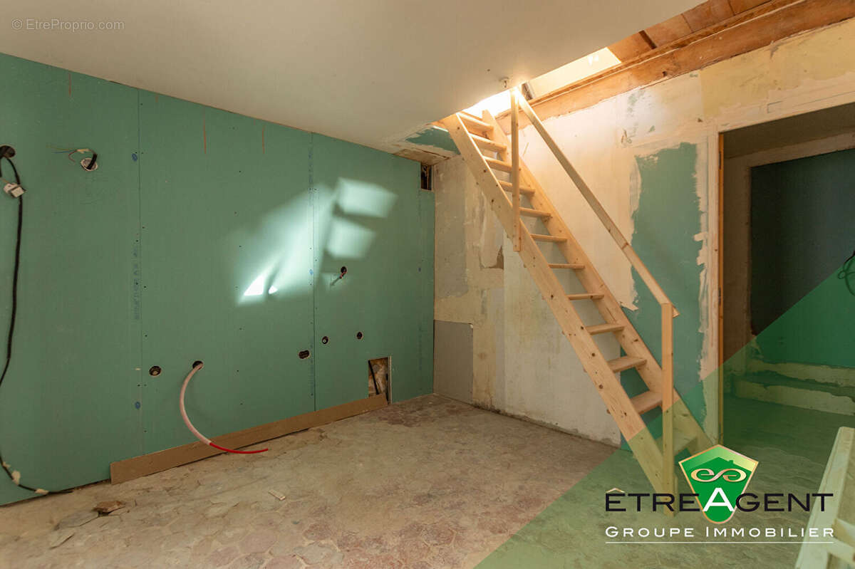 Maison à OINVILLE-SUR-MONTCIENT