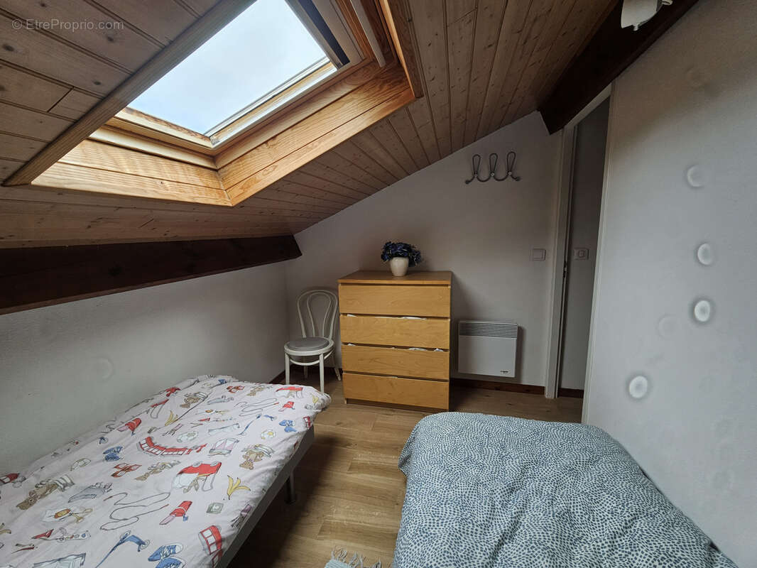 Maison à SAINT-JULIEN-EN-BORN