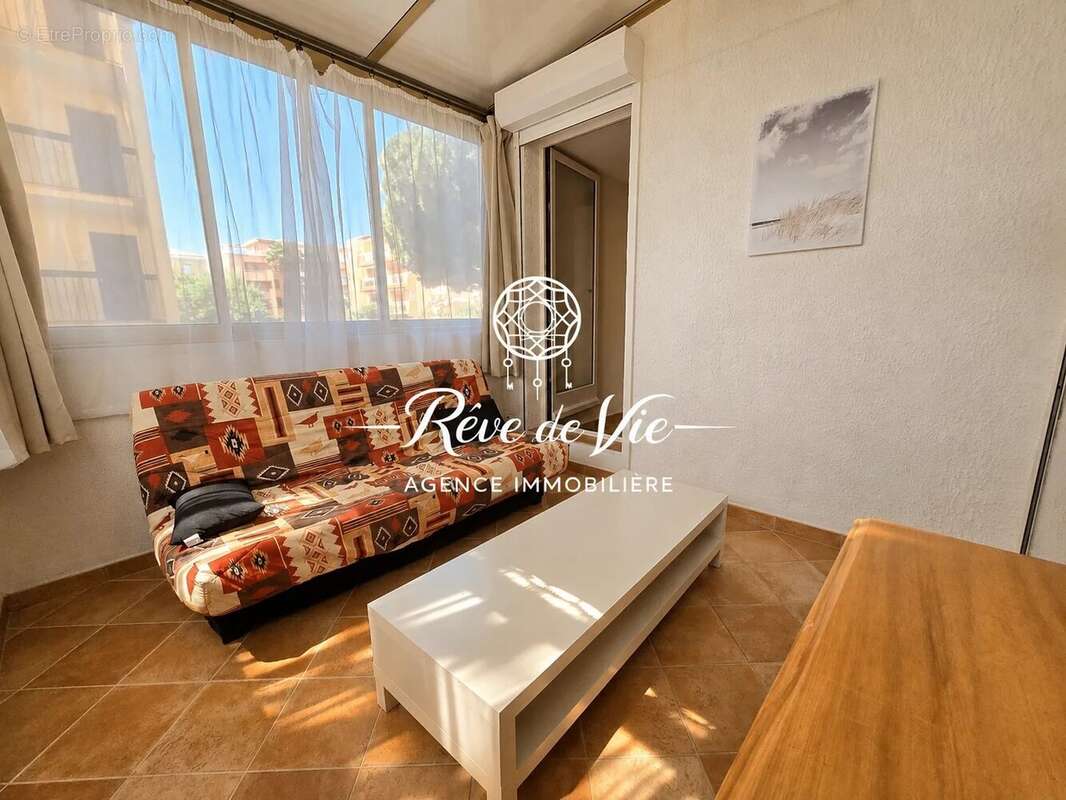 Appartement à BORMES-LES-MIMOSAS