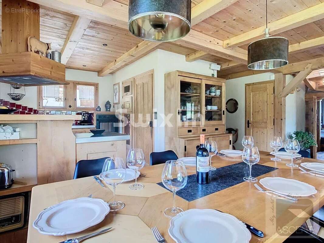 Chalet à vendre au Villard à Megève. - photo 4