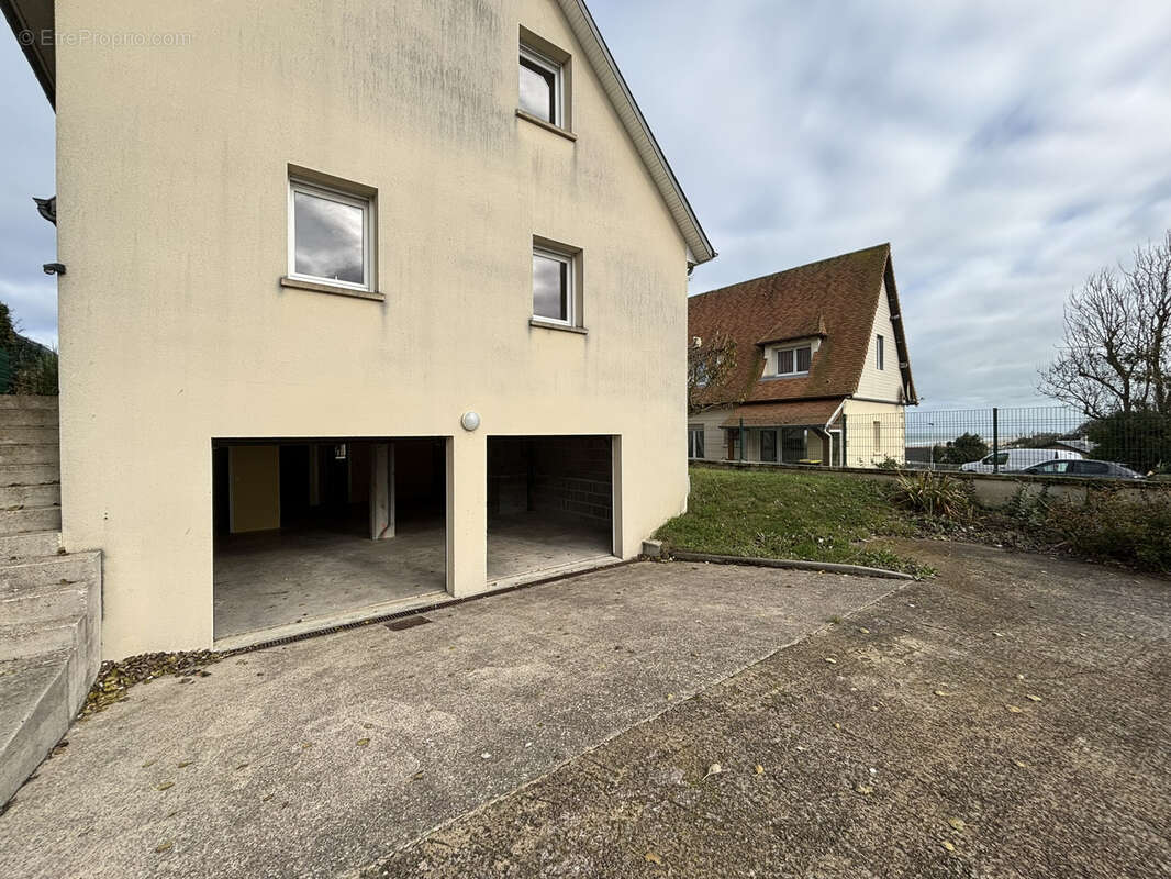 Maison à SAINT-COME-DE-FRESNE