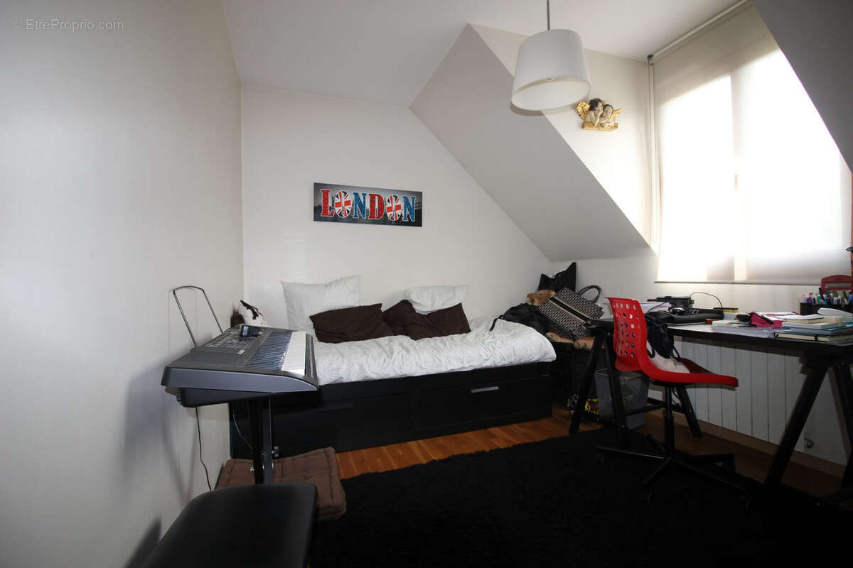 Maison à MONTIGNY-LES-CORMEILLES