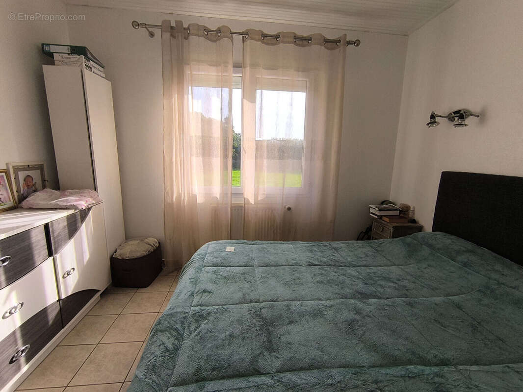 Maison à COMMEQUIERS