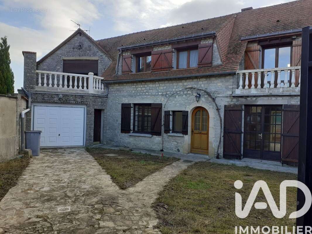 Photo 1 - Maison à YMONVILLE