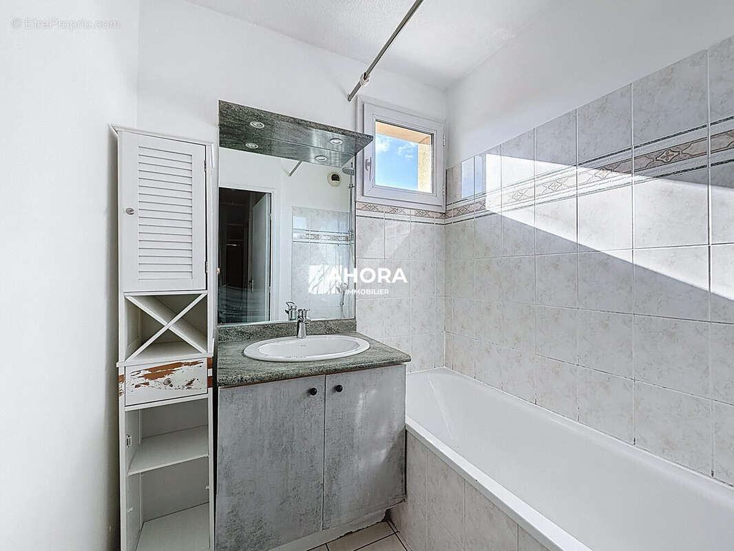 Appartement à MARSEILLE-9E