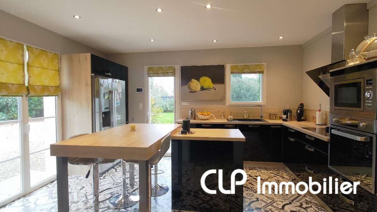 Maison 194 m² à Montelimar  - photo 2