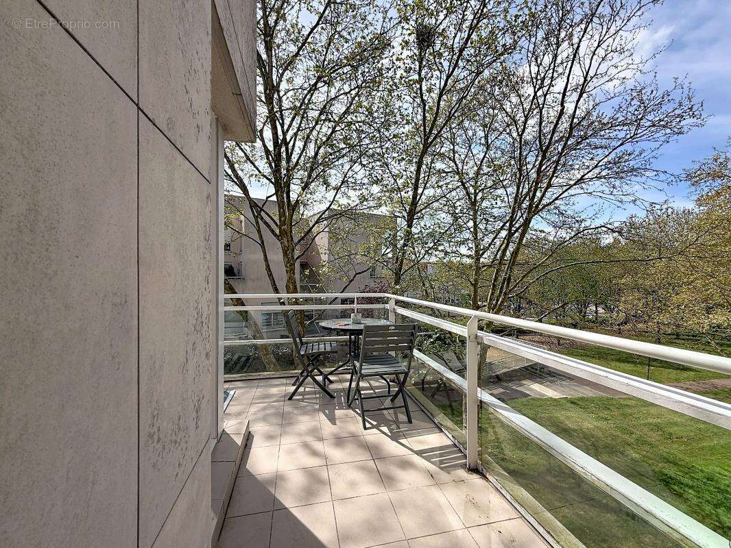 Appartement à MONTIGNY-LE-BRETONNEUX