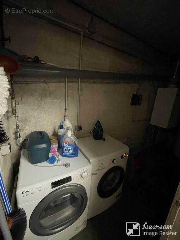 Commerce à VILLENEUVE-LOUBET