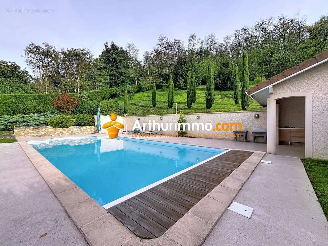 Maison à BOURGOIN-JALLIEU