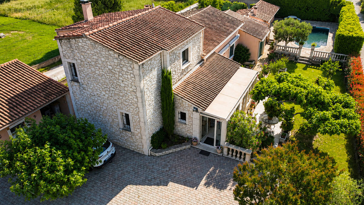 Maison à SAUVETERRE