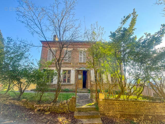 Maison à CROUTTES