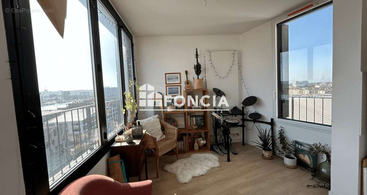 Appartement à BORDEAUX