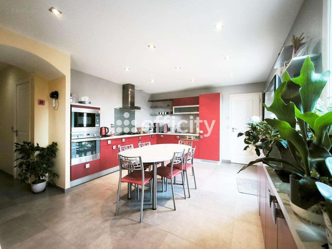 Maison à SAINT-AMAND