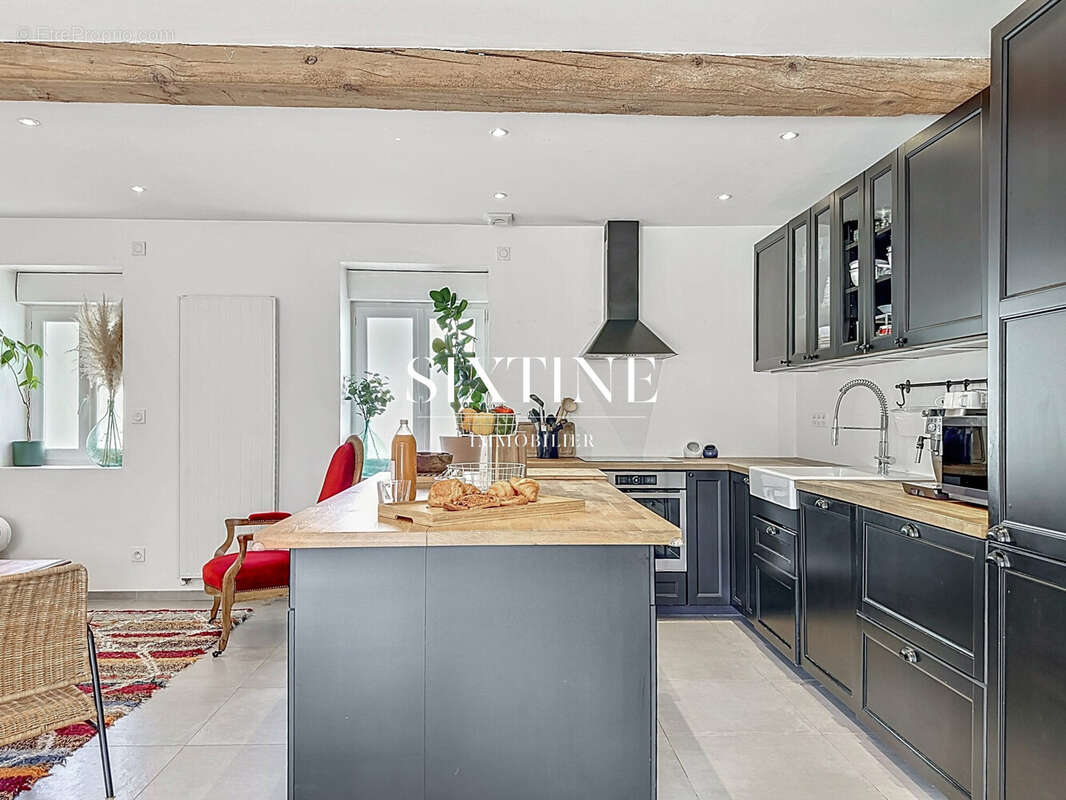 Appartement 166 m² à Rillieux-La-Pape  - photo 5