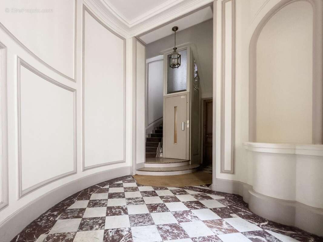 Photo 3 - Appartement à PARIS-17E