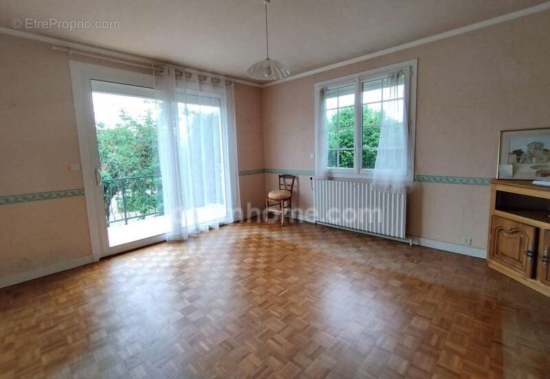 CHARENTE, VAL DE BONNIEURE, Maison sur sous-sol, 3 chambres, garage, terrain arboré 1457 m² - photo 6