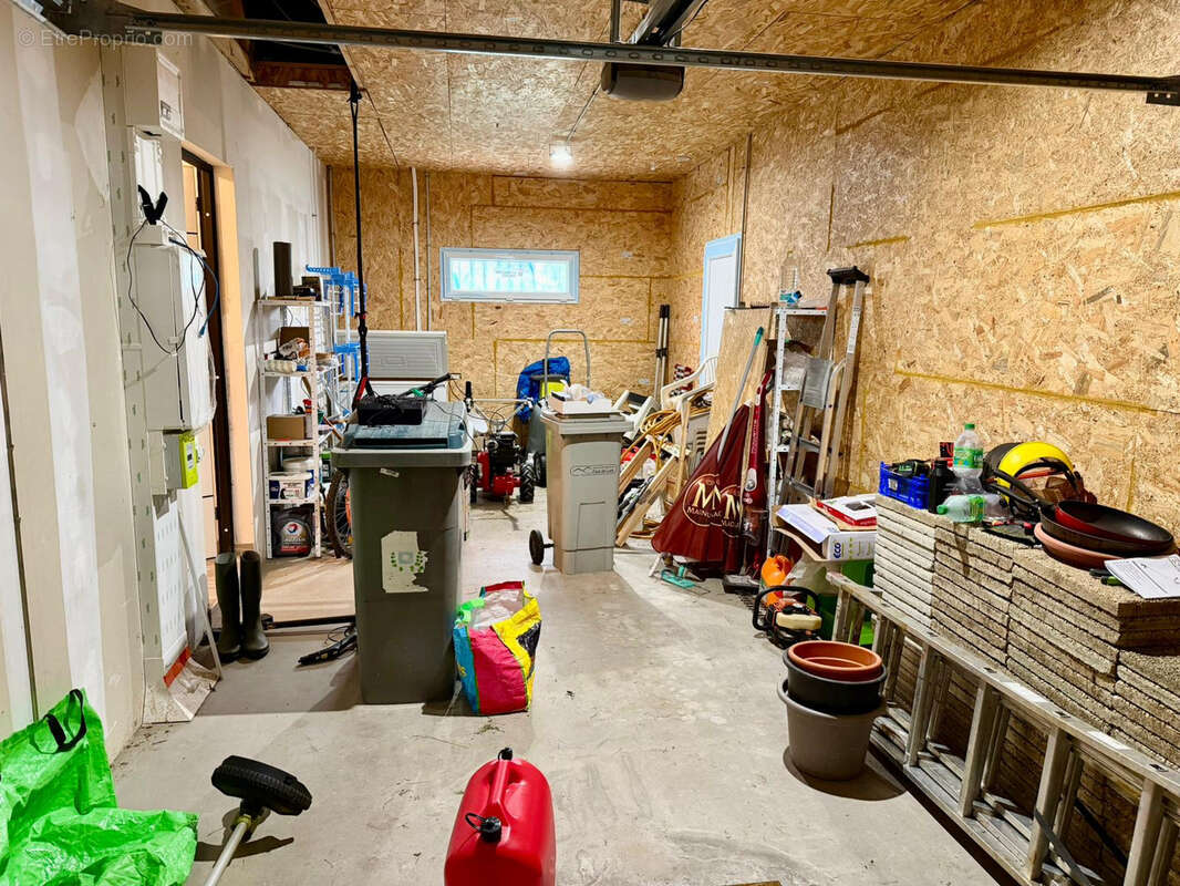 Vente jolie maison plain-pied de 2019  sur 3752 m2 de terrain dont un étang LURE - photo 15