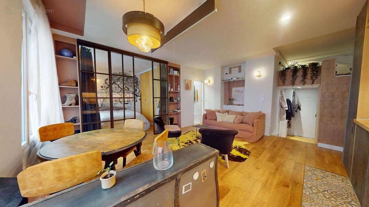 Appartement à PARIS-2E