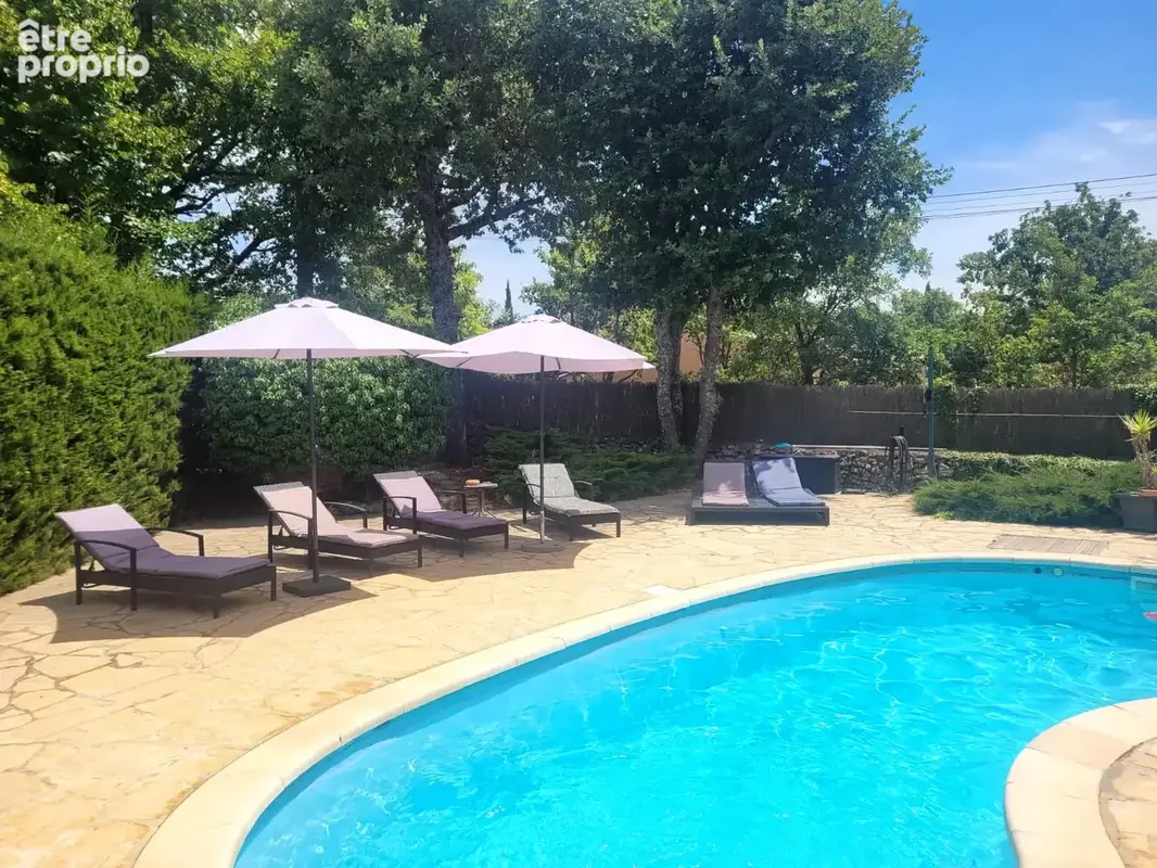 A Régusse, villa sur 2 niveaux avec piscine et garage - photo 15