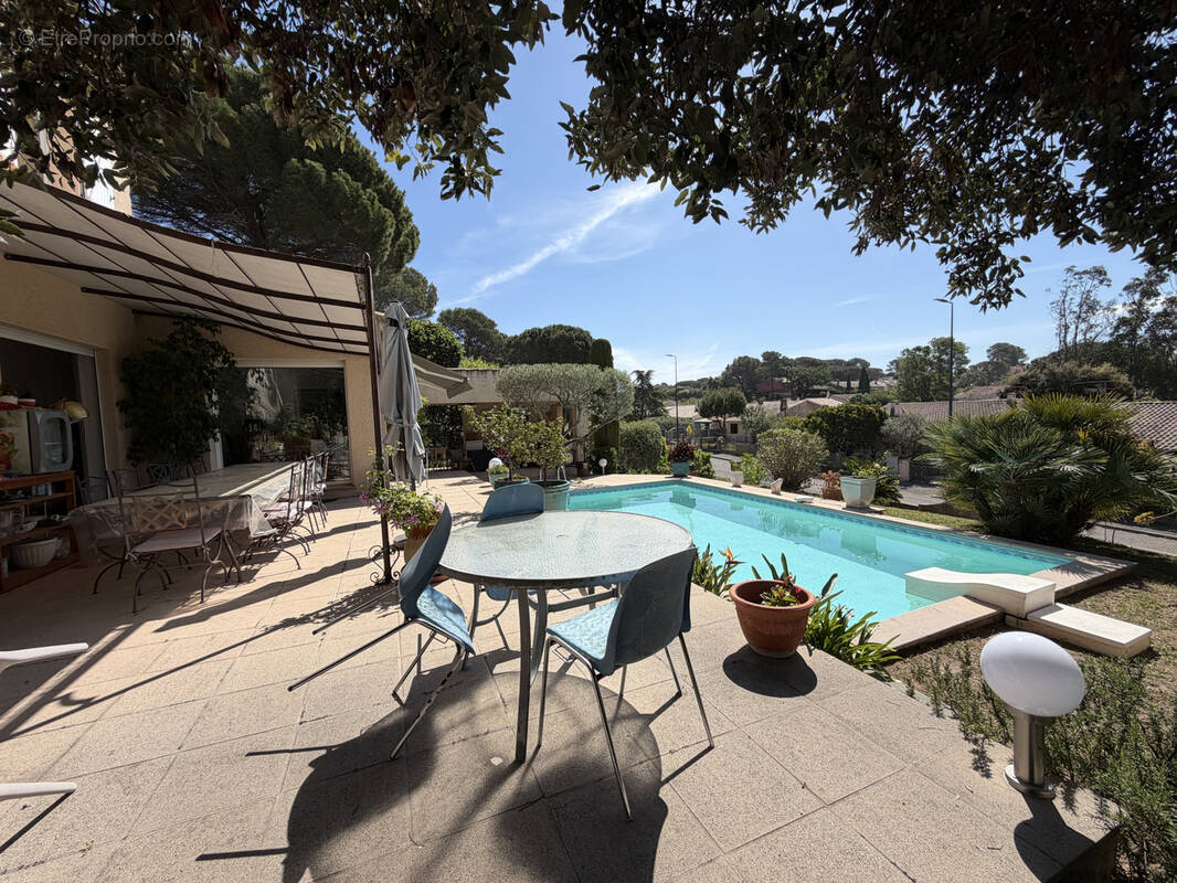 Maison à PUGET-SUR-ARGENS