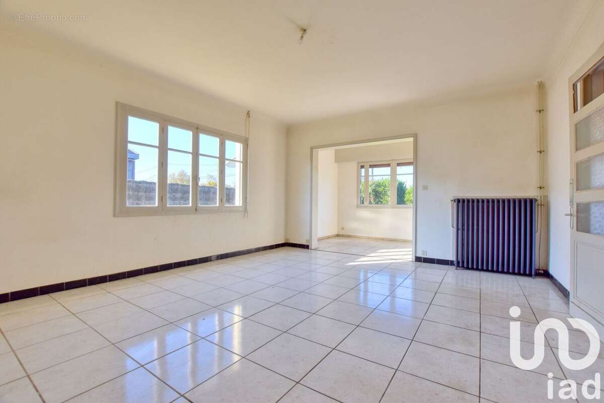 Photo 2 - Maison à LE TAILLAN-MEDOC