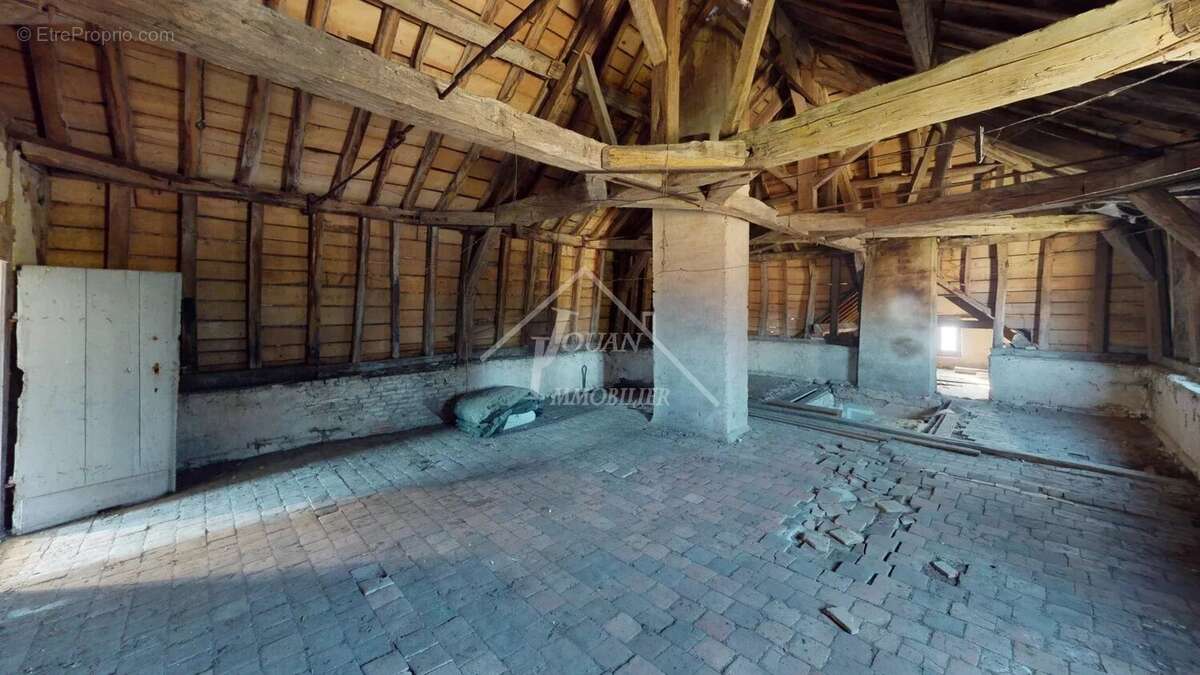 Maison à SALIGNY-SUR-ROUDON