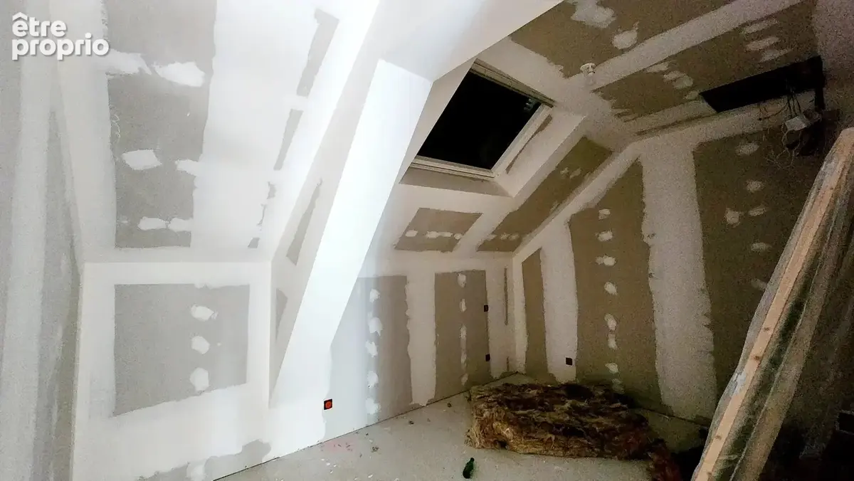 Maison 3 chbres avec atelier et hangar - photo 8