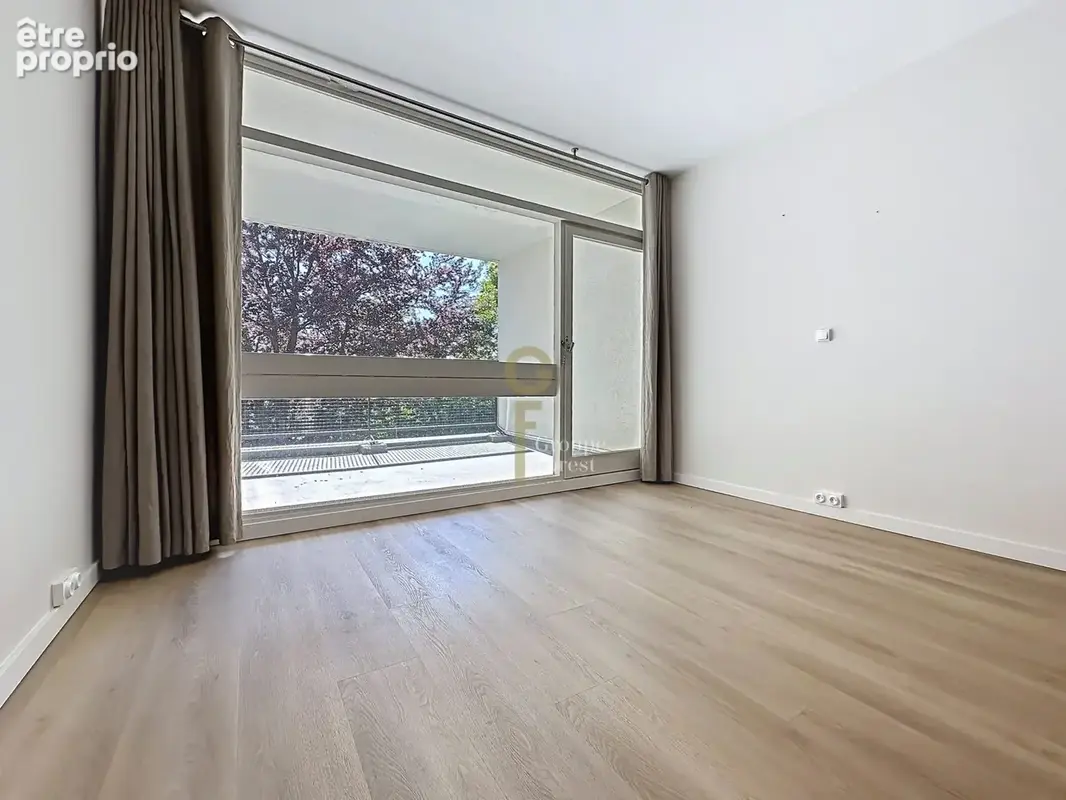 Appartement 70 m² à Croix  - photo 4