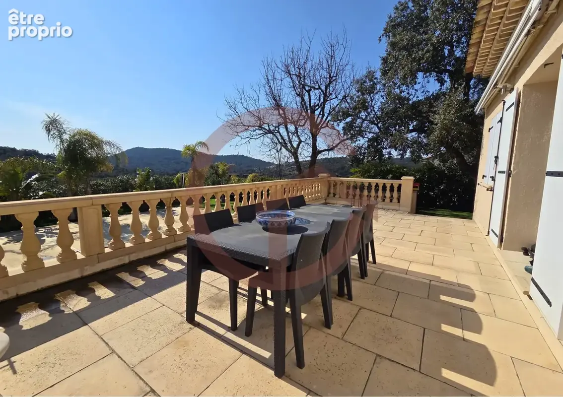 Viager Occupé — Villa plain-pied 108 m2 piscine vue Estérel — Saint-Raphaël Valescure - DÉCOTE 25% - photo 2