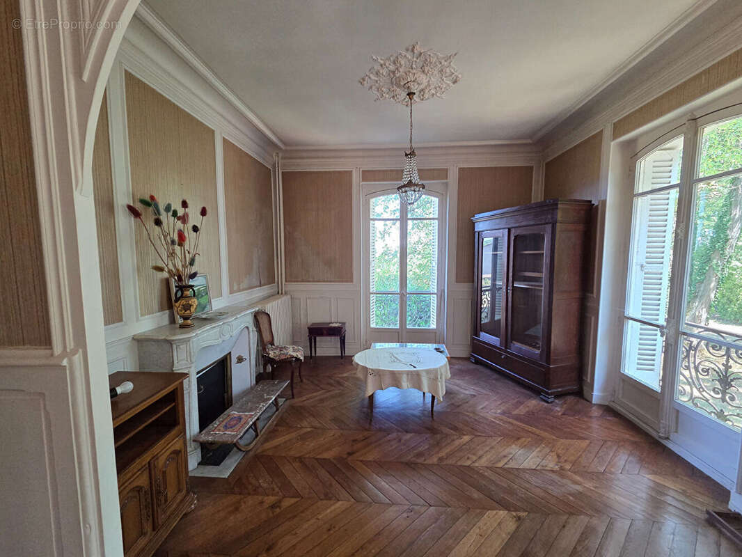 Maison à SAINT-REVERIEN