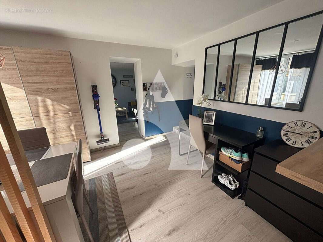 Appartement à BRIE-COMTE-ROBERT