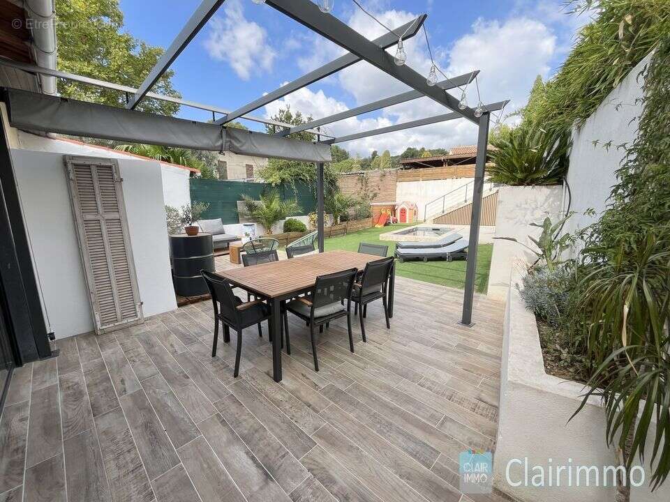 Maison a vendre - T4 - Allauch - Piscine - Jardin - Calme - - Maison à ALLAUCH