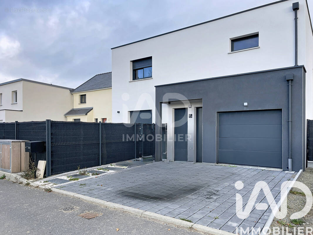 Photo 1 - Maison à CINTRE