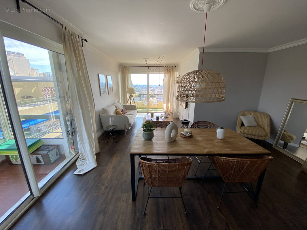 Appartement à NIMES