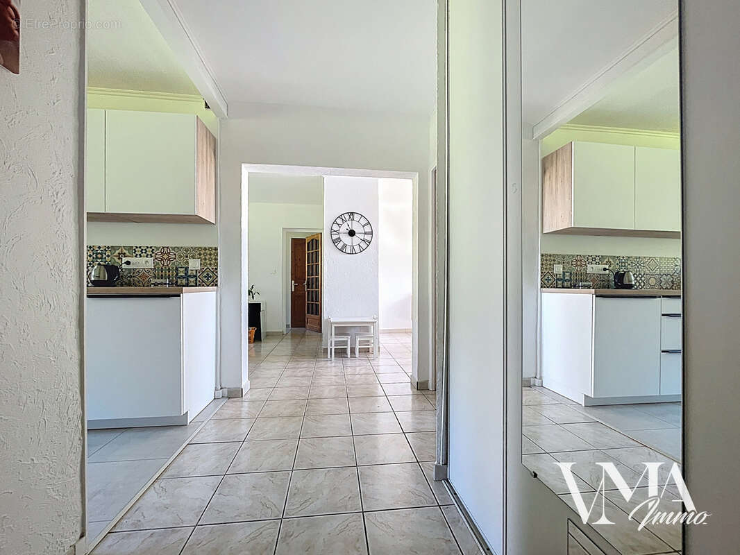 Appartement à CHAMPAGNE-AU-MONT-D'OR