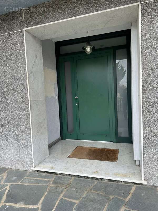 Appartement à LE BLANC-MESNIL