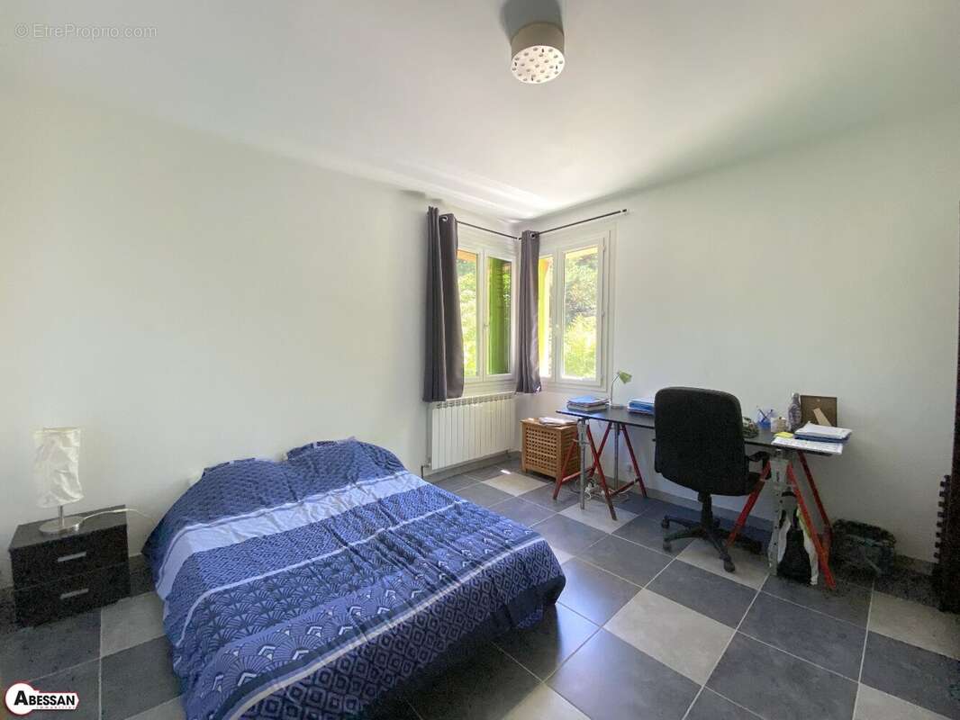 Maison 145 m² à Ales  - photo 11