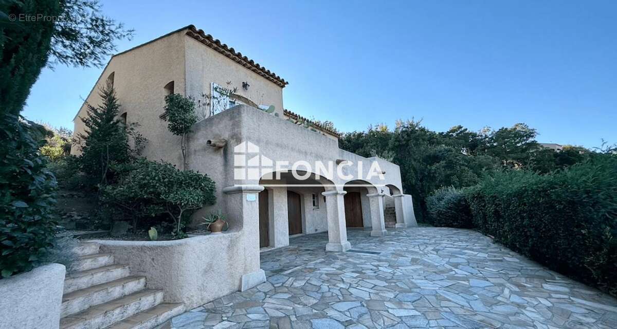 Maison à LA CROIX-VALMER