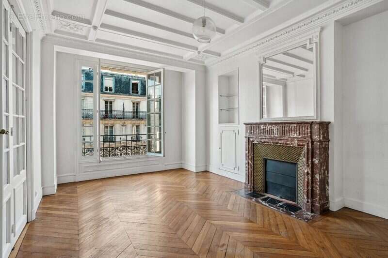 Appartement à PARIS-12E