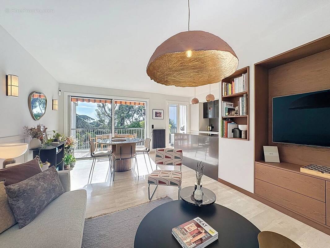 Appartement à LE CANNET