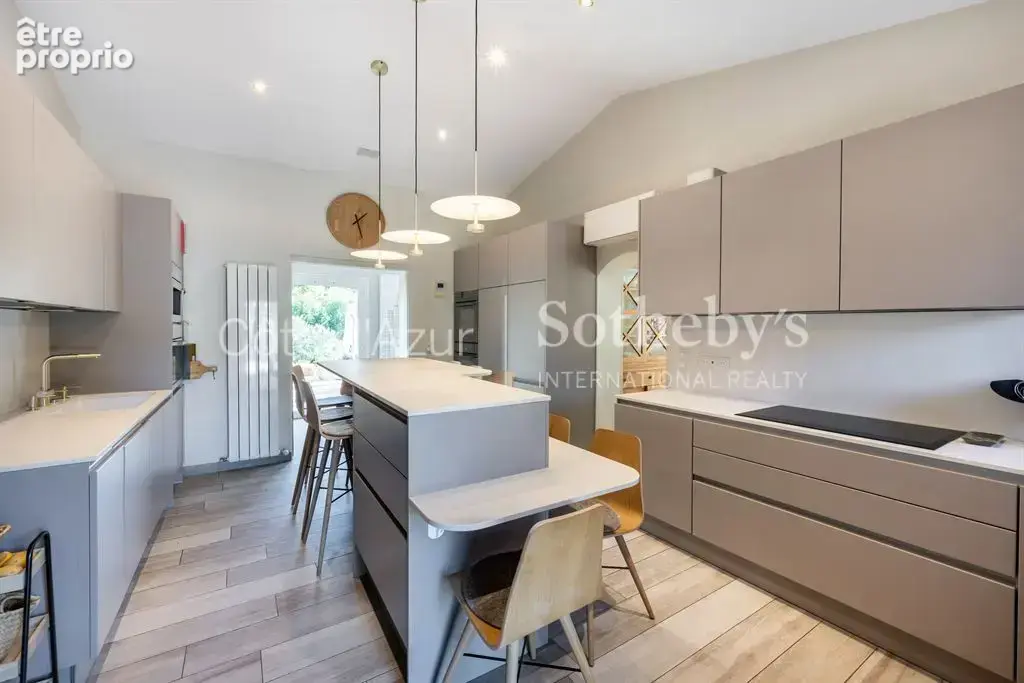 Peymeinade, villa avec vue dégagée sur Cabris, 7 suites, piscine et équipements loisirs - photo 16