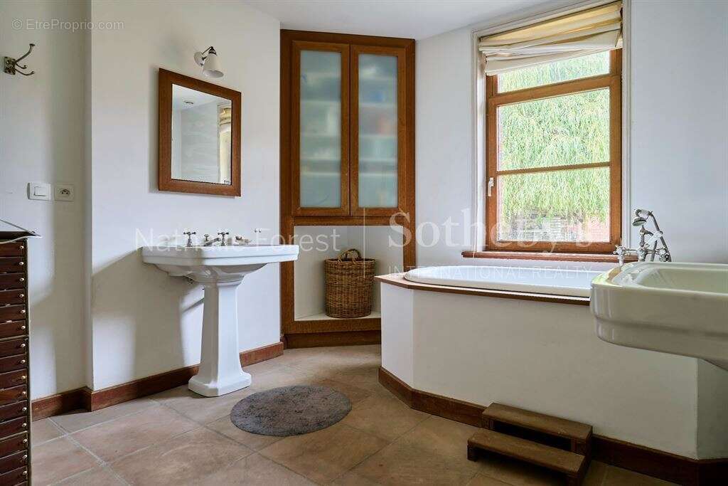 Maison à FACHES-THUMESNIL