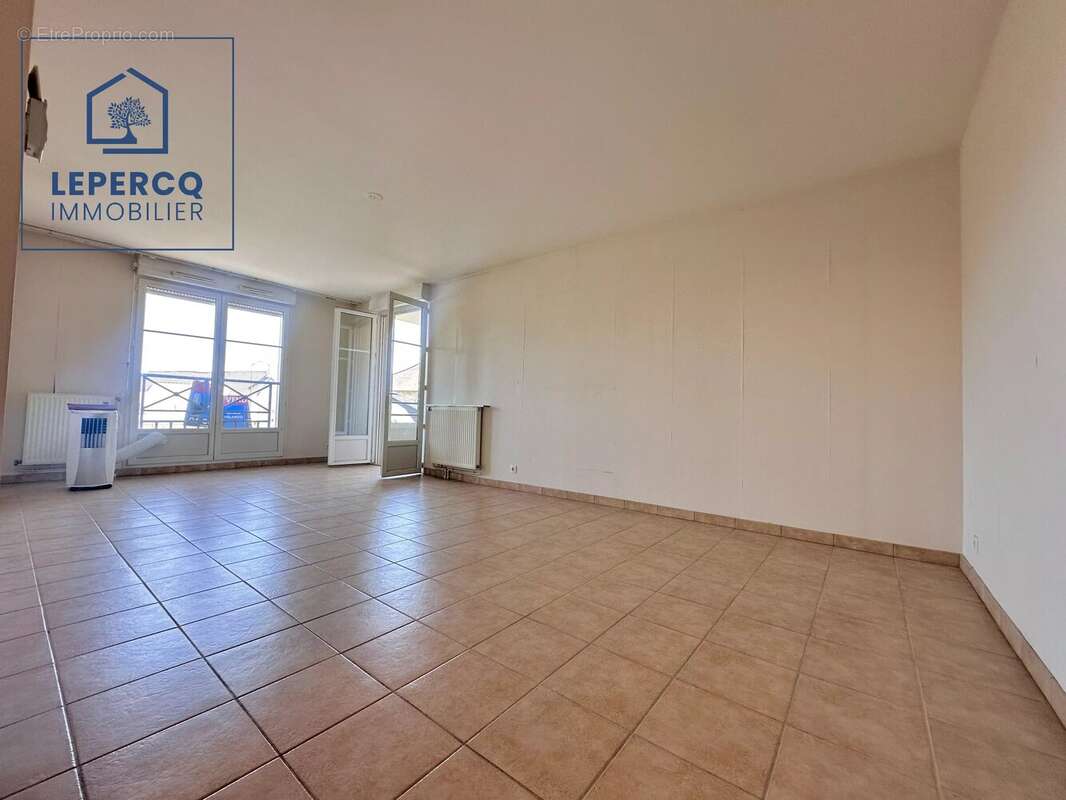 Appartement 3 pièces de 70 m² Centre-ville - photo 2