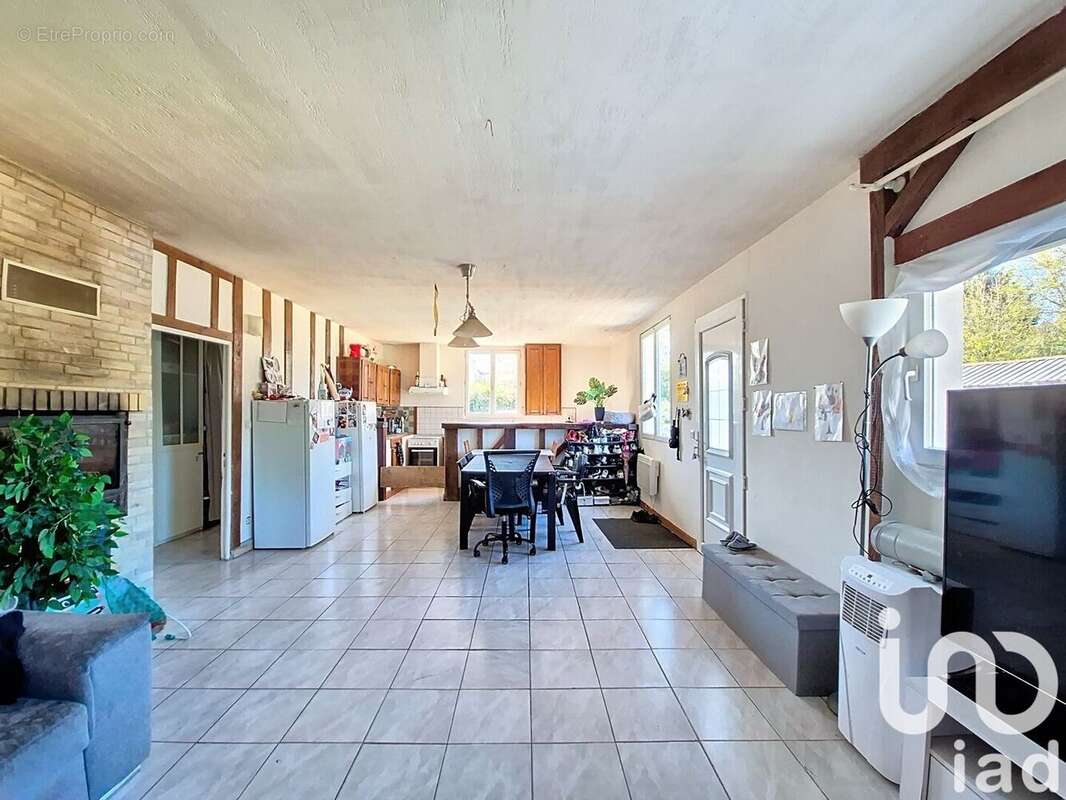 Photo 4 - Maison à NOYERS