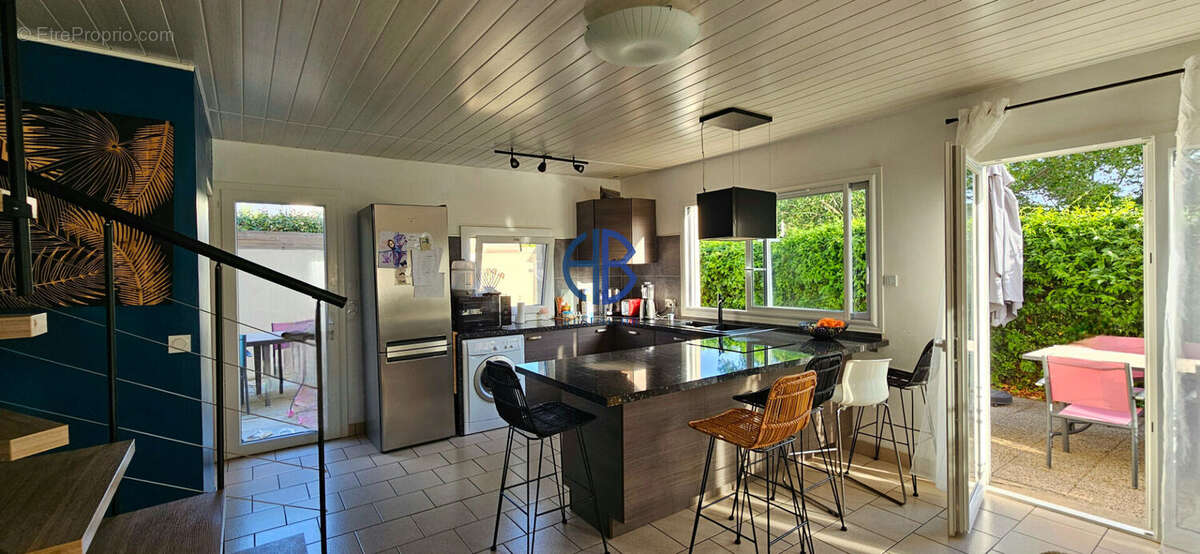 Grau d'agde villa t6 avec pool house sur une parcelle de 550 m² - photo 3