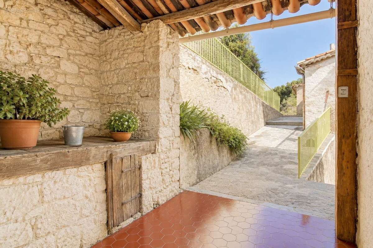 Collongues//Maison de Village//3 Pièces 62 M² - photo 26