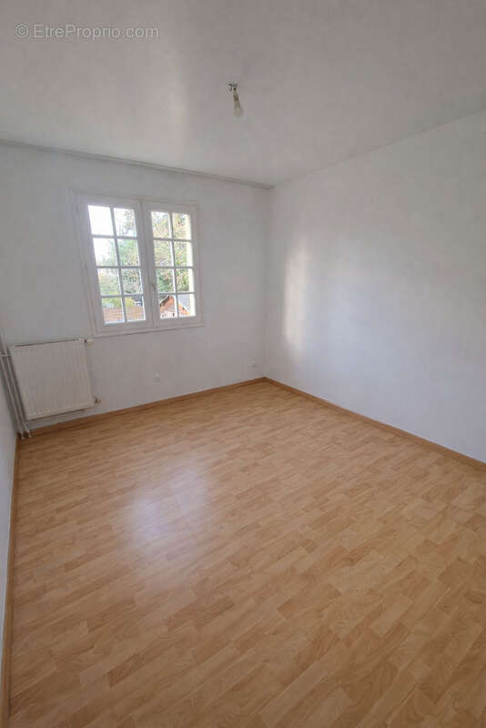 Maison à ROSNY-SUR-SEINE