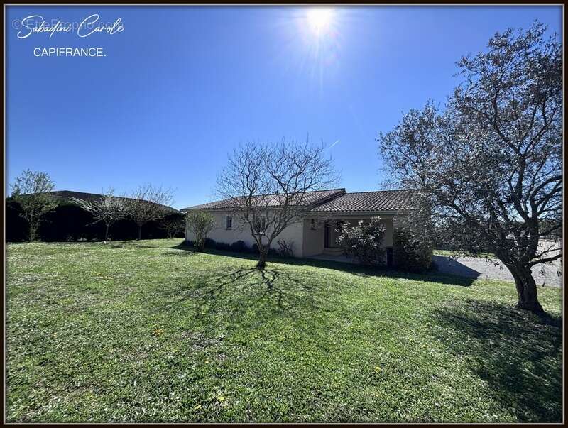Maison familiale de plain-pied 150m² - Terrain 1500m² - photo 7